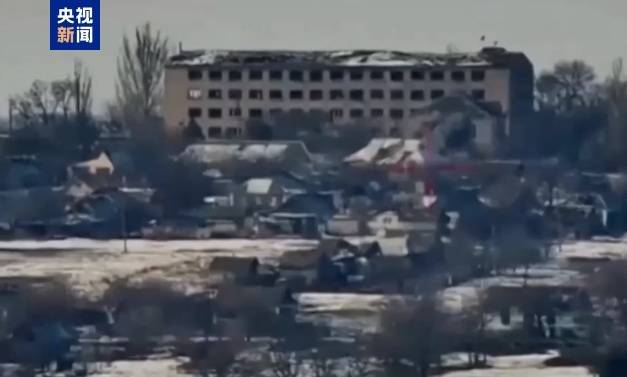 突发!俄罗斯一购物中心遭乌军袭击<strong></p>
<p>现原油</strong>,已致4死9伤;莫斯科遭大规模无人机袭击;泽连斯基抵达沙特