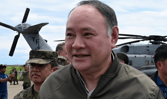 菲总参谋长声称<strong></p>
<p>原油一桶多少升</strong>,若再与中国冲突,将以武力回应!中方高度重视