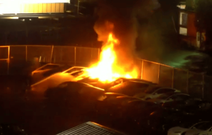 “拒绝马斯克”？美国发生多起特斯拉破坏事件，警方：系政治原因