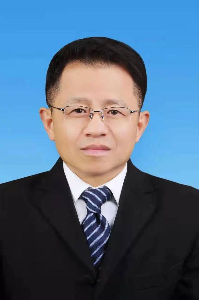 全国两会闭幕后第一天<strong></p>
<p>一桶原油多少升</strong>,他落马