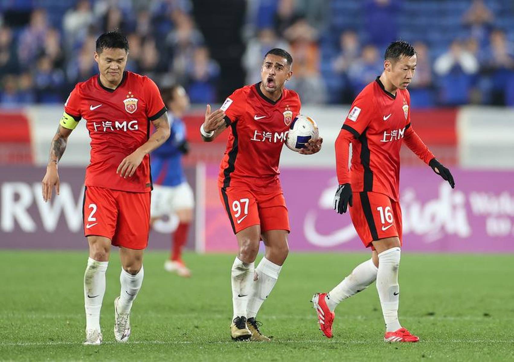 亚冠总结:退赛闹剧+连场惨败+名额减少 一个完全失败的赛季