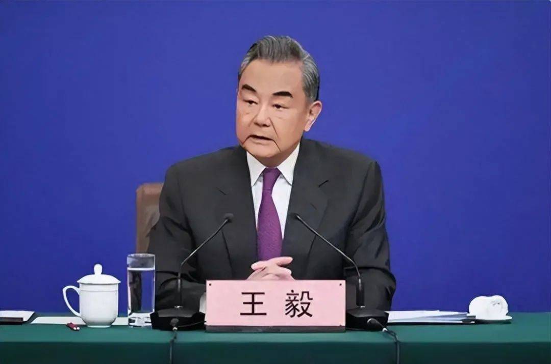 王毅再定台湾地位<strong></p>
<p>补原油</strong>,台当局激烈反击三招,解放军八字法则展示决心