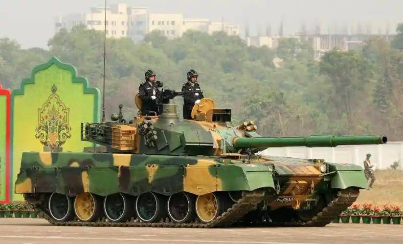 买走12辆坦克<strong></p>
<p>补原油</strong>,用完就退货,如今故技重施,我国只回了一句话