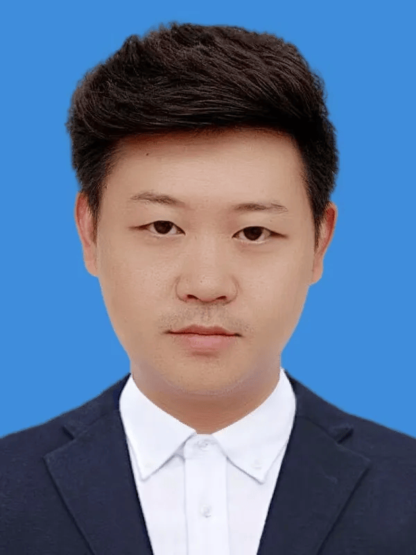 生于1989年<strong></p>
<p>金投原油</strong>,李伟涉嫌严重违纪违法