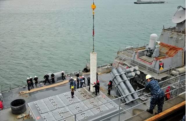 台媒嘲笑:中国055从澳洲回来后生锈豆腐渣工程<strong></p>
<p>金投原油</strong>?真相被全网耻笑