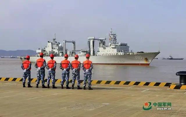 台媒嘲笑:中国055从澳洲回来后生锈豆腐渣工程<strong></p>
<p>金投原油</strong>?真相被全网耻笑