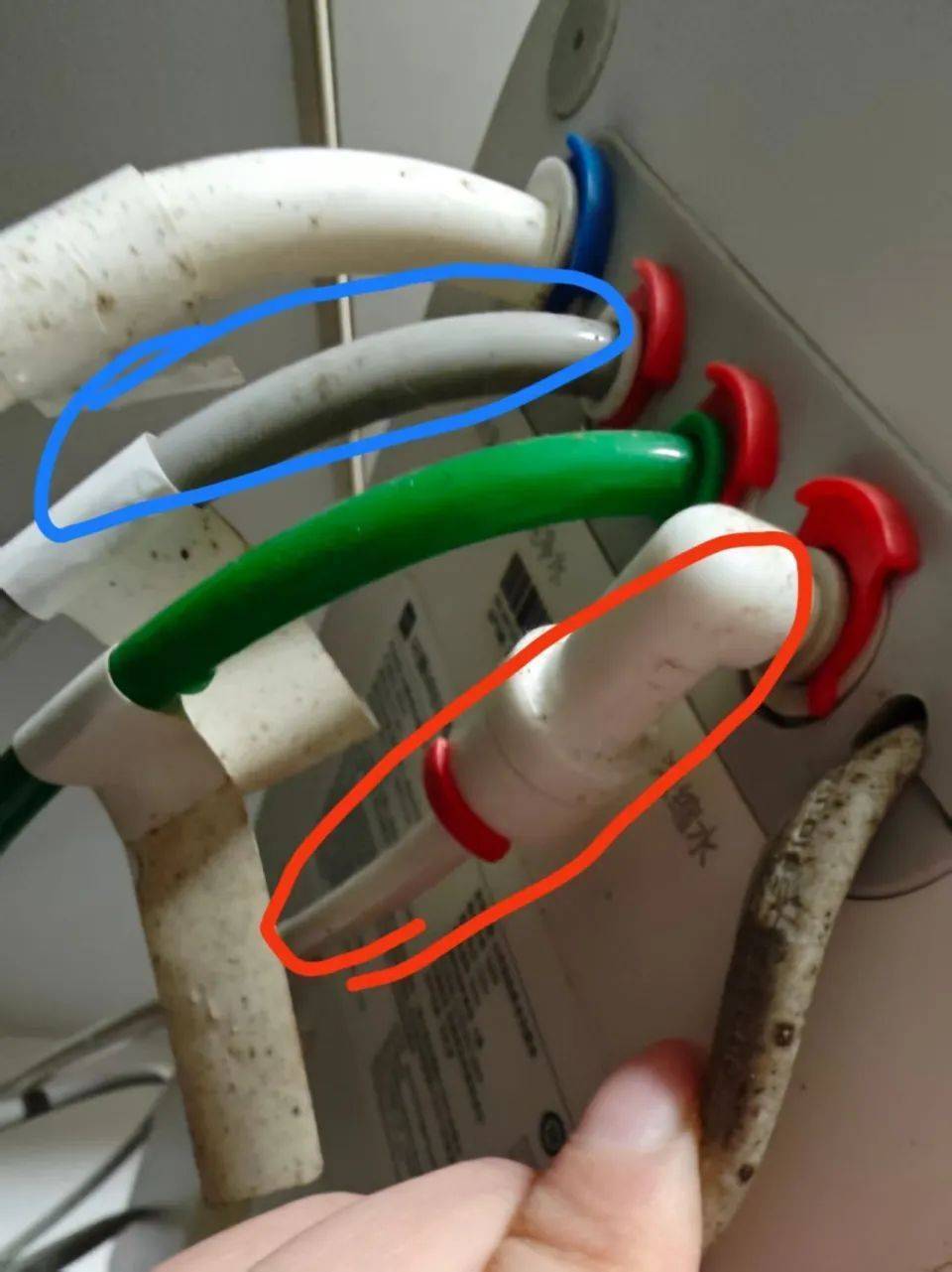 净水器水管接反<strong></p>
<p>金投原油</strong>,上海一女子喝五年“废水”,小米:是过滤掉的水,比自来水干净