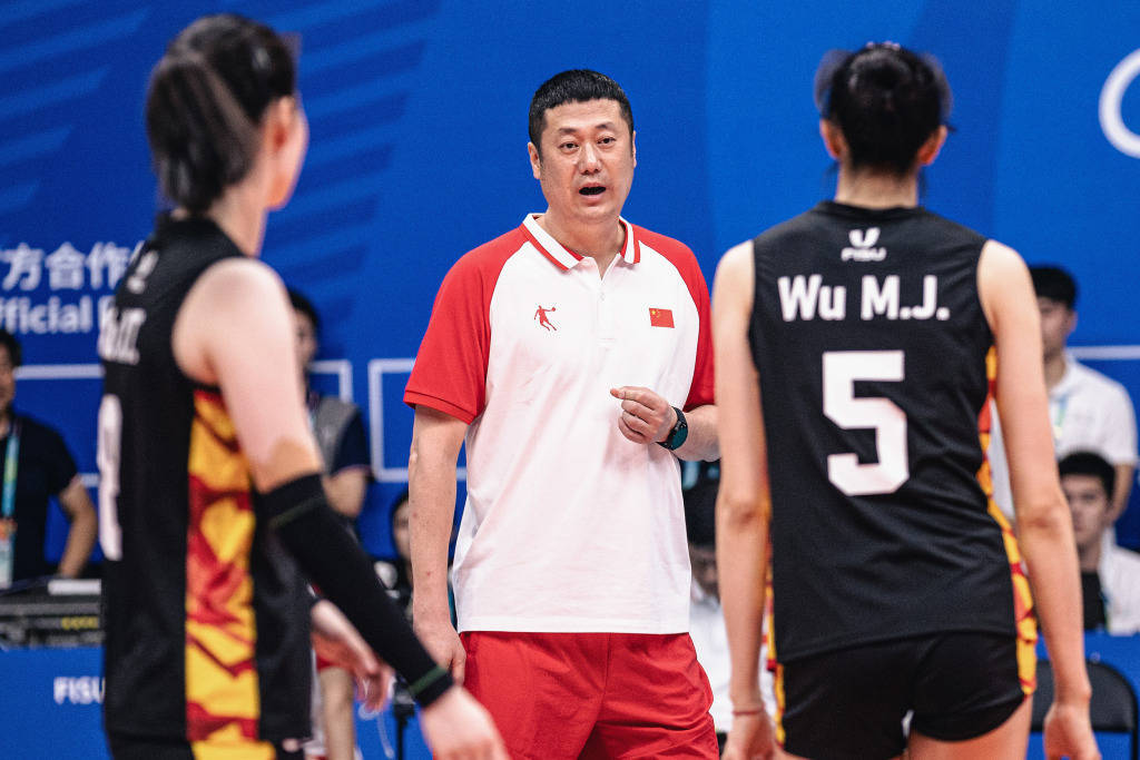 谁能成为中国女排下一任主帅<strong></p>
<p>金投原油</strong>?想要打好这份工真的挺难