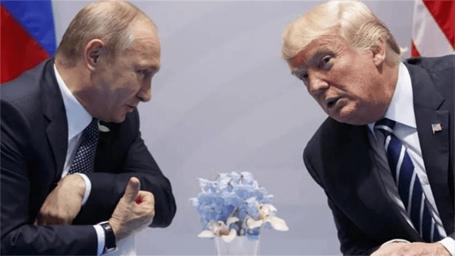 7万俄联军不断挤压<strong></p>
<p>美原油暴跌</strong>,弹尽粮绝下,北约雇佣军冲击包围圈