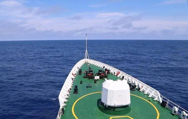 中韩海警对峙2小时<strong></p>
<p>美原油暴跌</strong>，中方持刀拦截，被强占25年苏岩礁有望收回？