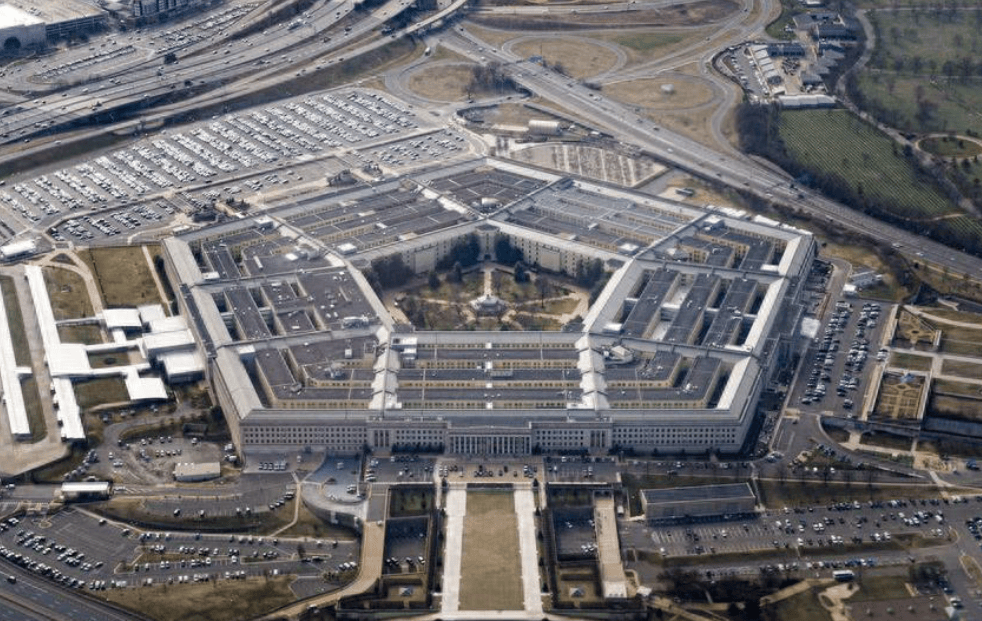 特朗普下令美军大炼稀土<strong></p>
<p>原油石油</strong>,发现一个扎心现实:中国同时垄断两样东西