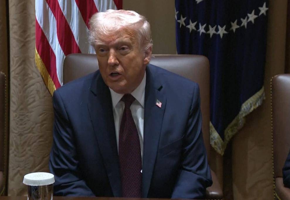 李嘉诚仍不死心！铁了心要卖掉港口<strong></p>
<p>期货原油交易所</strong>，中国见到了黑石高层，信号强烈