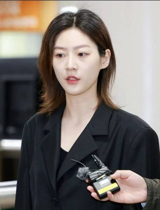 金赛纶写给文彬的信被公开:我太痛苦了<strong></p>
<p>期货原油交易所</strong>,曾一度想要选择死亡