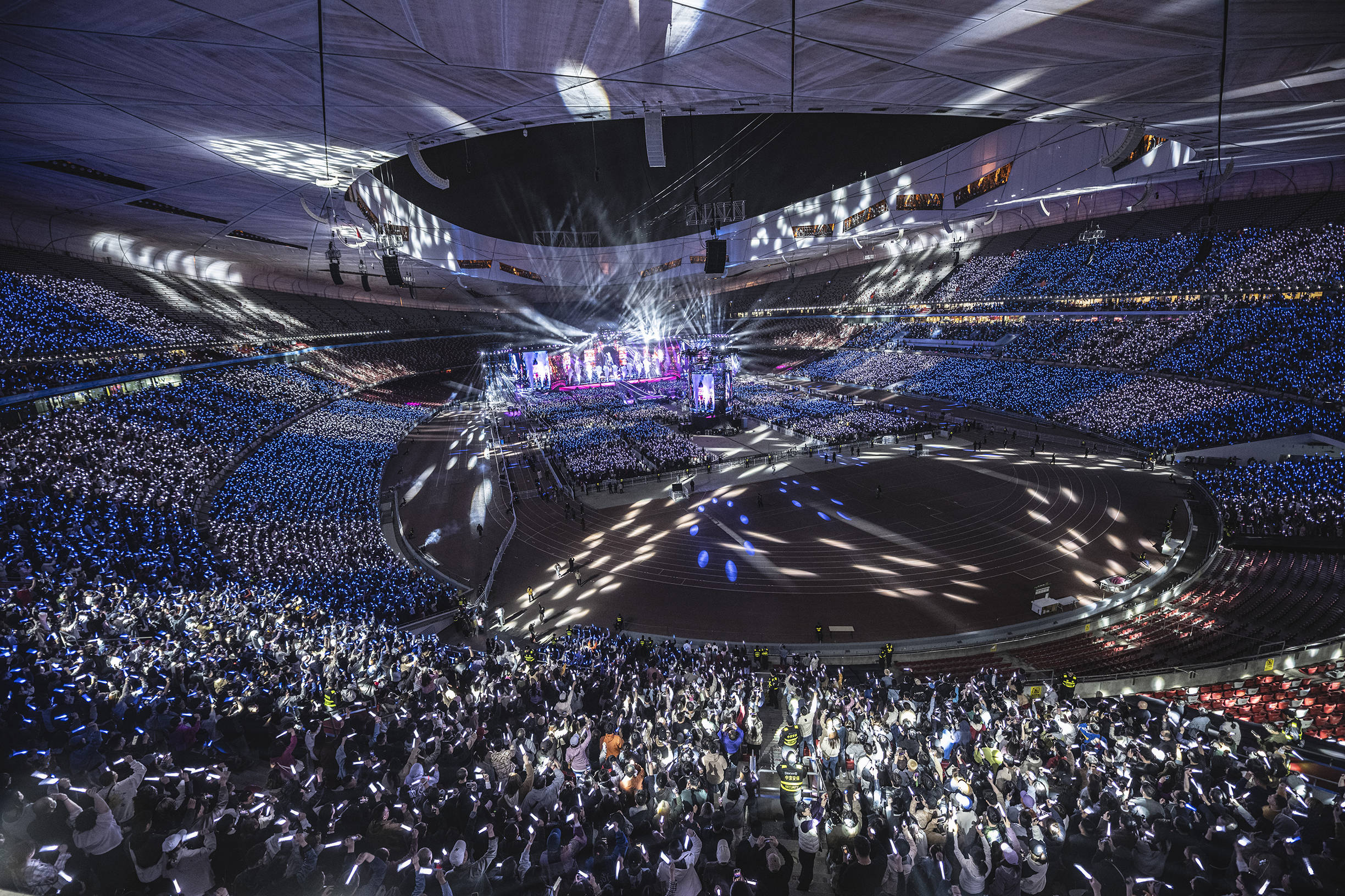 花车绕场第一人<strong></p>
<p>如何投资原油</strong>!张惠妹北京鸟巢两日连唱嗨爆