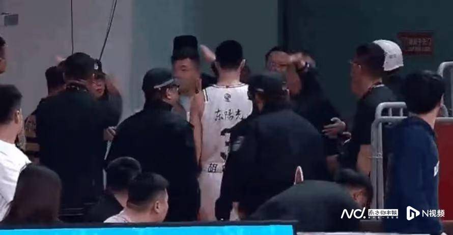 八强战广东男篮再负山西<strong></p>
<p>中质原油</strong>,杜锋:胡明轩被罚下对我们伤害太大