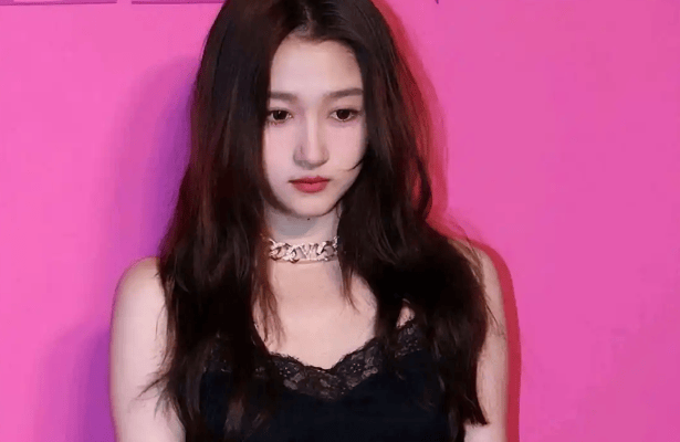 关晓彤媒体前正式回应分手<strong></p>
<p>国际原油消息</strong>,一句话让网友看清楚!7年不是恋爱脑