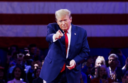 共和党人集体“倒戈”?特朗普遭遇重大噩耗<strong></p>
<p>中原油田待遇</strong>,30天内恐被弹劾下台 