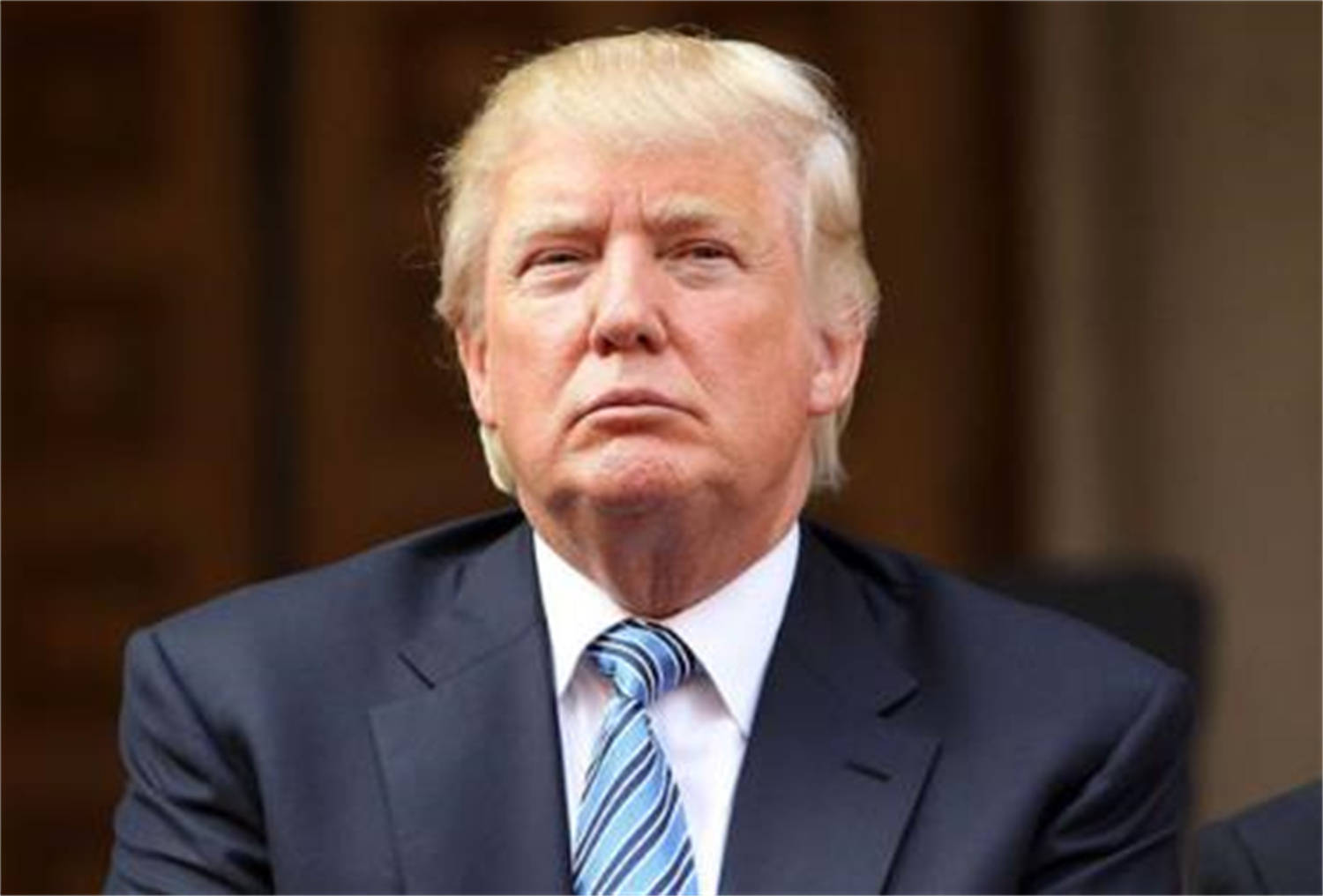 中美全面断供<strong></p>
<p>中原油田待遇</strong>,200多国转身直飞中国广州,美国人担忧事还是发生