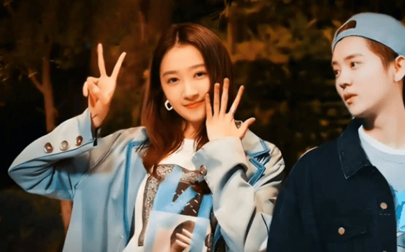 鹿晗关晓彤:8 年长跑最终到头<strong></p>
<p>原油cl</strong>,“互不相欠” 是告别?