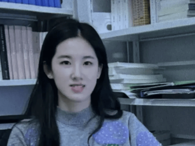 大学老师因酷似刘亦菲走红<strong></p>
<p>吉林松原油田</strong>,真应了那句话:三分像她已是人间绝色