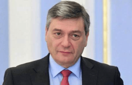 贸易战打了这么久<strong></p>
<p>吉林松原油田</strong>,俄罗斯率先“打破沉默”,在中美之间做出选择