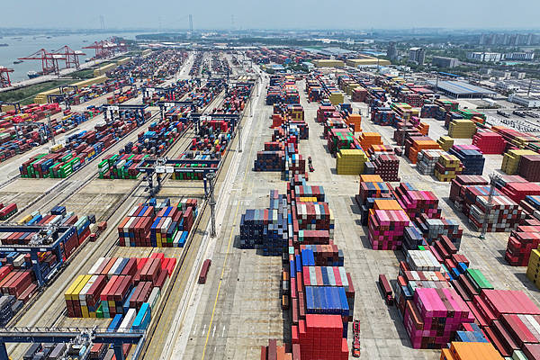 港媒:特朗普的关税政策加强了中国的决心<strong></p>
<p>原油期货手续费</strong>,中国正将危机转化为机遇