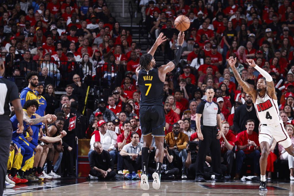 库里22分赢下抢七大战<strong></p>
<p>原油返佣</strong>,火箭10年难破“火勇大战”的魔咒