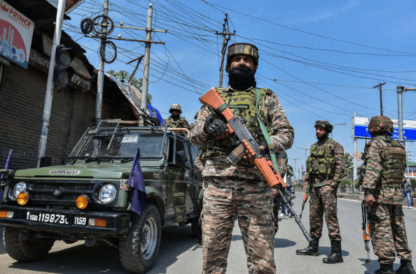 突发！巴印又打起来了，莫迪主动点名中国，到底帮不帮？