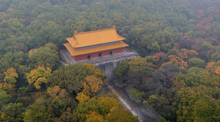 南京明孝陵石兽身上被写“到此一游”<strong></p>
<p>原油返佣</strong>,官方:已处理,今后会加强巡查