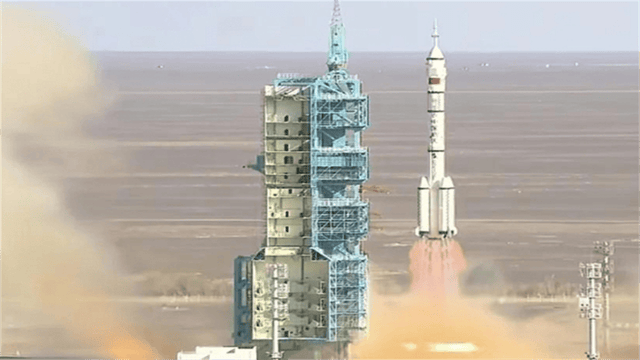 太阳翼才修好没多久<strong></p>
<p>原油加工量</strong>，又有“敌”撞过来了？3名航天员紧急加防