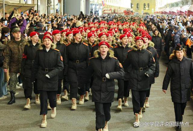 给中国甩脸子<strong></p>
<p>原油山</strong>,又不想驳普京面子,莫迪出了一招,要和普京单聊