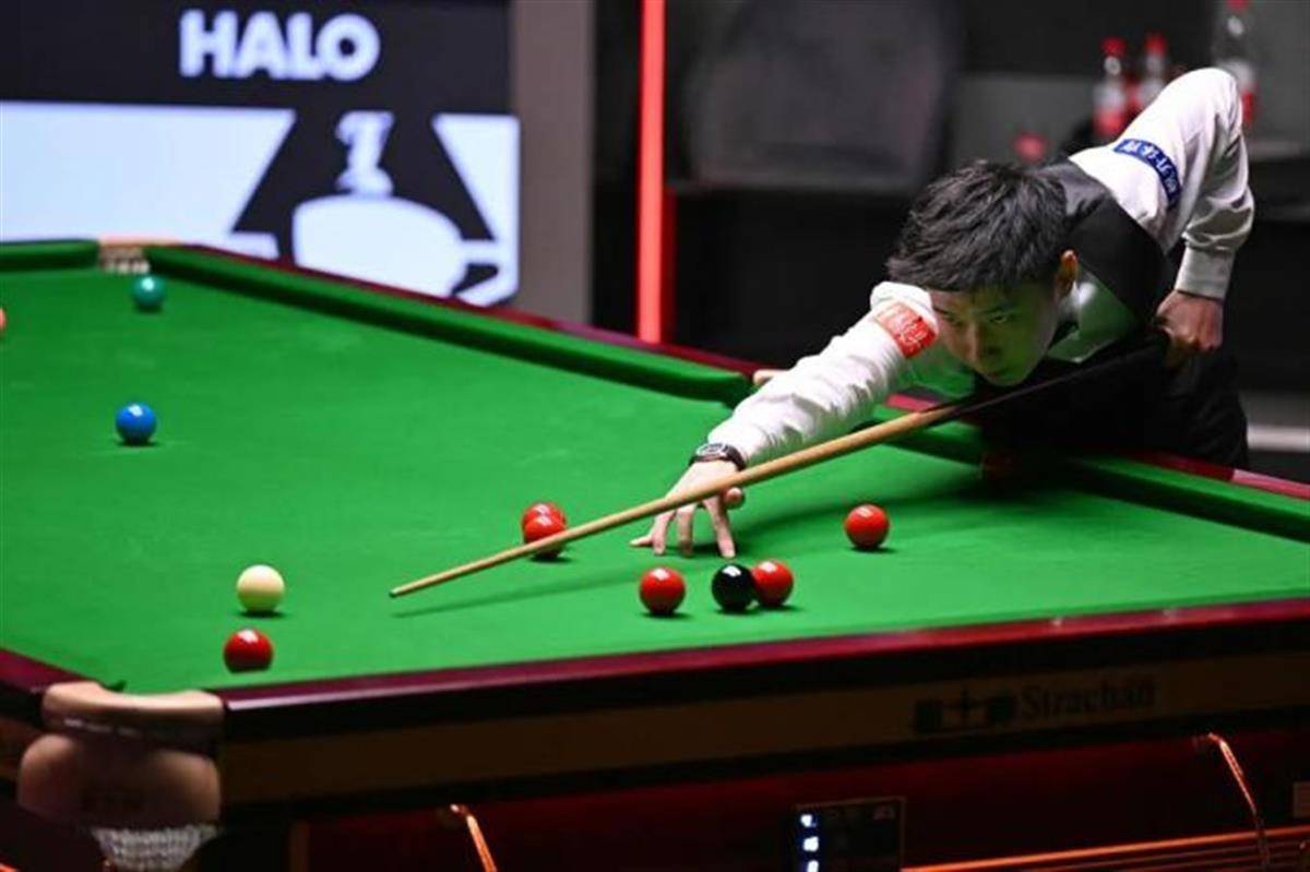 赵心童曾就读于深圳松岗中学<strong></p>
<p>原油山</strong>,老师:今天群里都在热烈讨论他