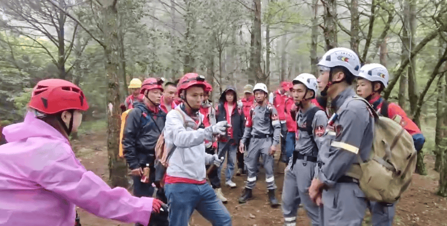 8岁男孩失联超90小时<strong></p>
<p>期货原油实时行情</strong>,福建及国内多支救援队齐聚石谷解!正以目击者线索形成搜救圈