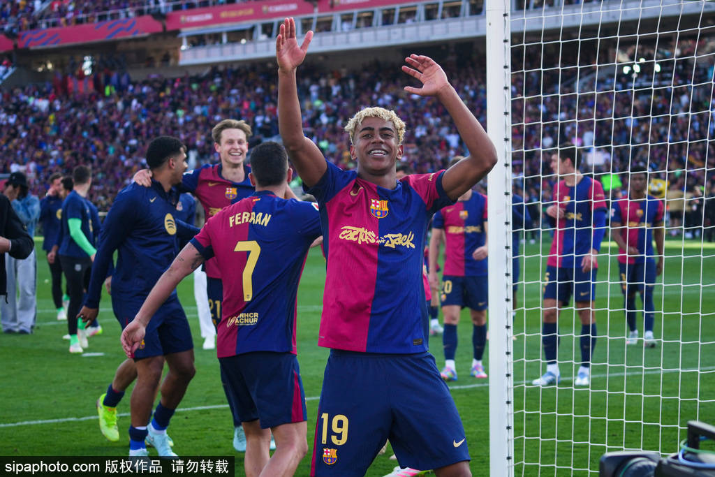 赛季四杀<strong></p>
<p>利比亚原油</strong>!西甲-姆巴佩戴帽拉菲2球 巴萨4-3皇马7分领跑