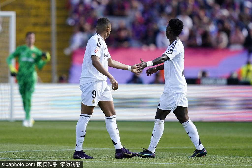 赛季四杀<strong></p>
<p>利比亚原油</strong>!西甲-姆巴佩戴帽拉菲2球 巴萨4-3皇马7分领跑