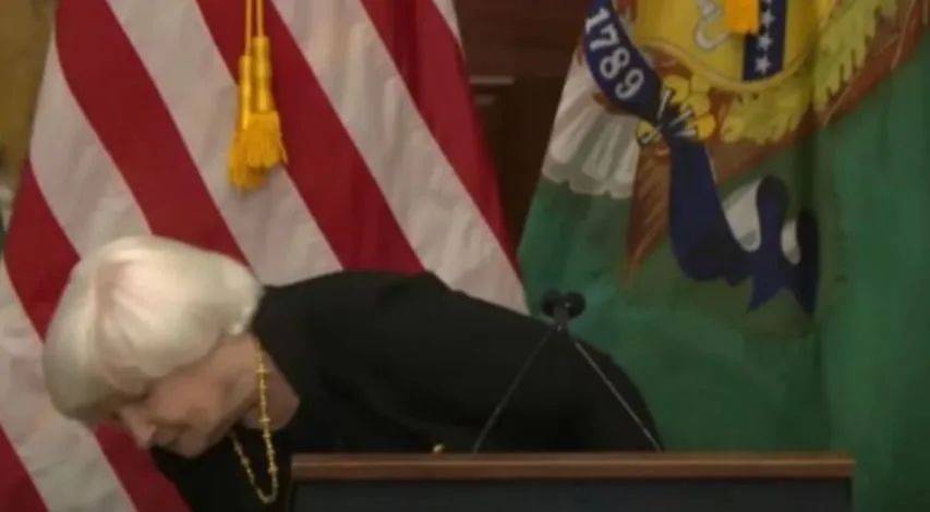 耶伦再次站了出来<strong></p>
<p>利比亚原油</strong>,若是与中国对着干,就把美国自己给“打残”了