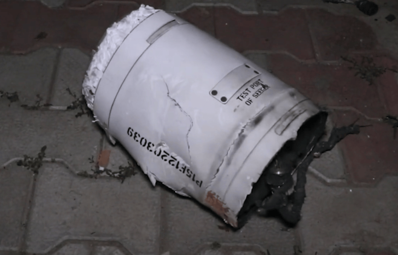 太硬核了!国产霹雳15导弹残骸被找到<strong></p>
<p>利比亚原油</strong>,印度这是在用自家战机给我们打广告