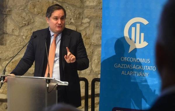 “美国和中国没法比”!一国发出明确信号<strong></p>
<p>外盘原油期货</strong>,特朗普怕要坐不住了?