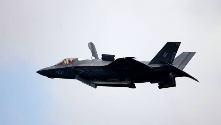 美媒爆:美国数架F-16战机和一架F-35战机曾险些被胡塞武装击中