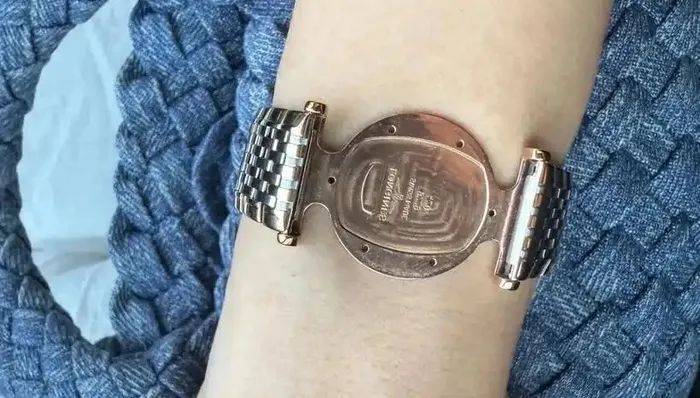 万元浪琴只剩表带能用<strong></p>
<p>原油储量排名</strong>,客服:必须见到表盘才能修