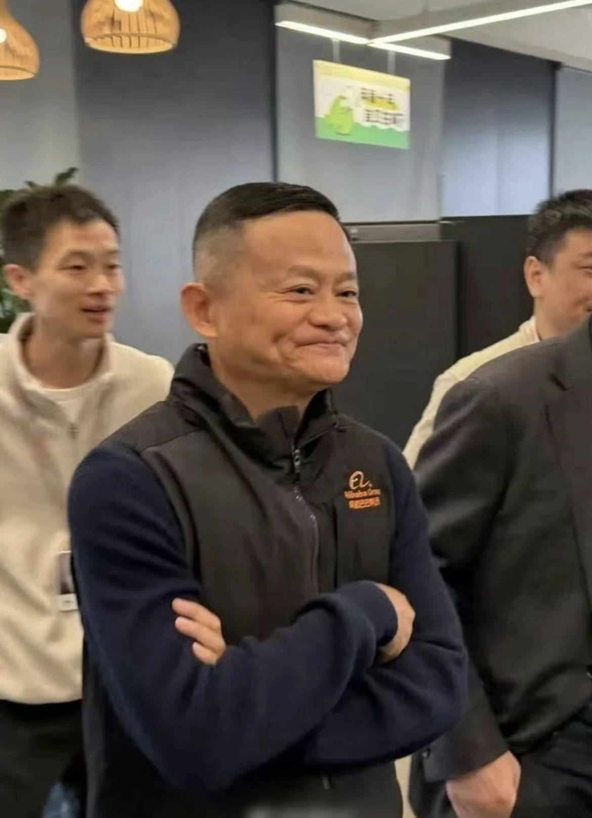 刘强东穿39元T恤逛街<strong></p>
<p>原油储量排名</strong>,章泽天穿200块防晒衫,新贵们可没那么“老钱”!