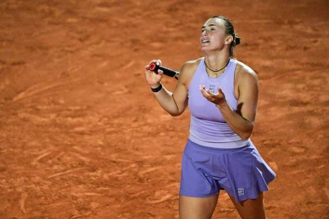 终于越过萨巴伦卡这座高山<strong></p>
<p>原油期货保证金</strong>,郑钦文感谢自己的耐心和专注