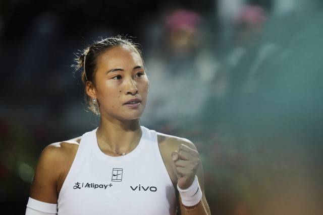 终于越过萨巴伦卡这座高山<strong></p>
<p>原油期货保证金</strong>,郑钦文感谢自己的耐心和专注