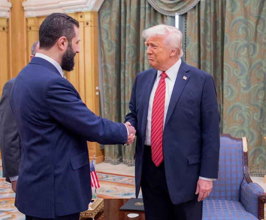 英媒:仿效乌克兰<strong></p>
<p>原油期货保证金</strong>,叙利亚提议与美国签署矿产协议