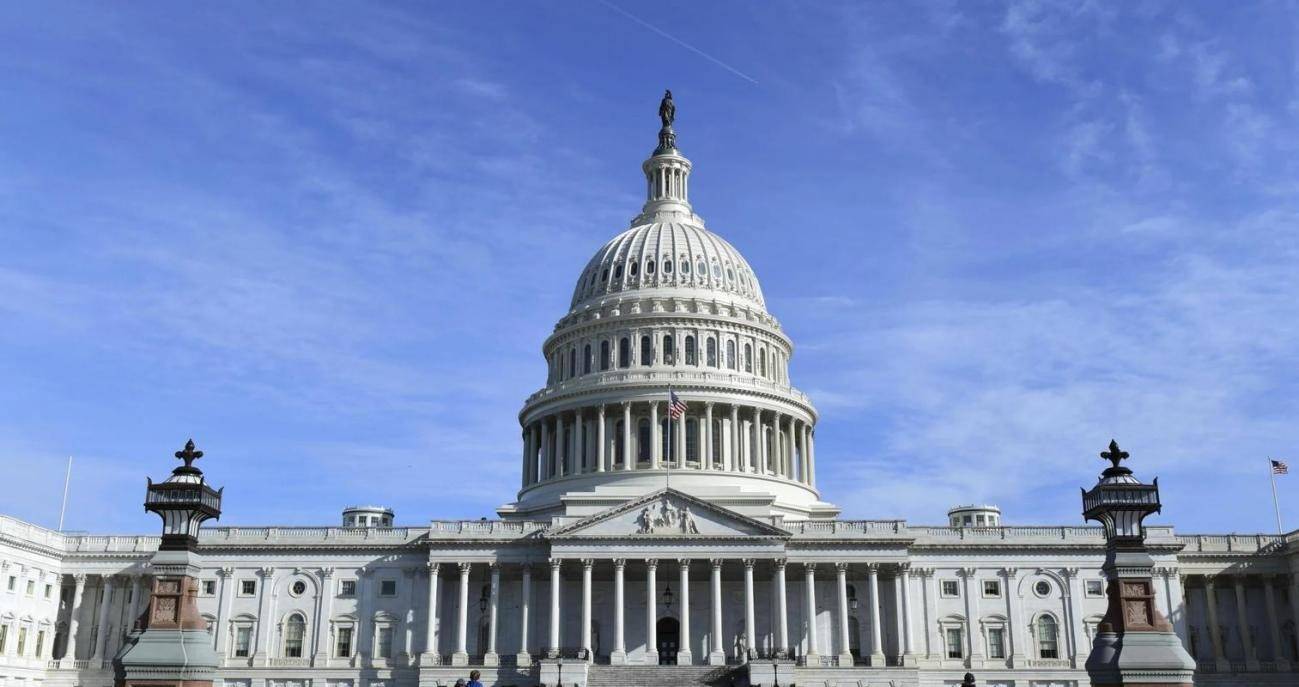 狠起来自己都骂<strong></p>
<p>中石化中原油田</strong>？特朗普在沙特演讲：以后美国再也不干涉他国了