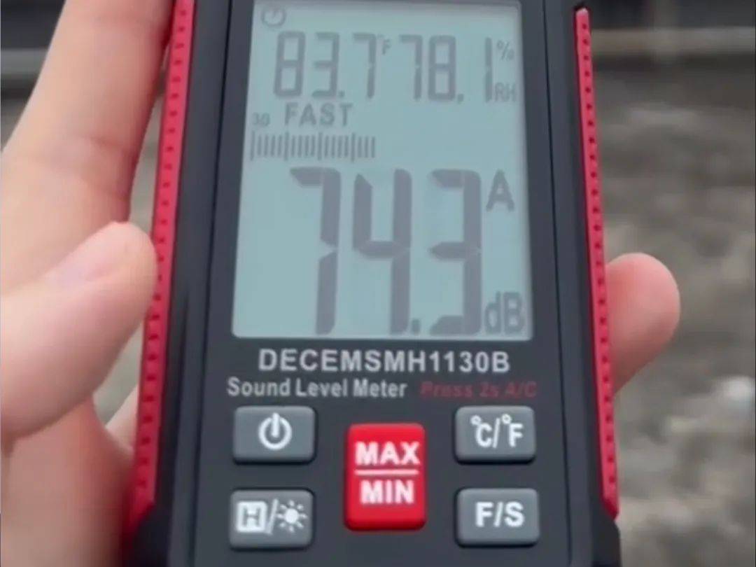 “一小时飞过8架”“感觉屋在抖”!深圳有小区遭遇<strong></p>
<p>ine原油</strong>,市民:睡不着