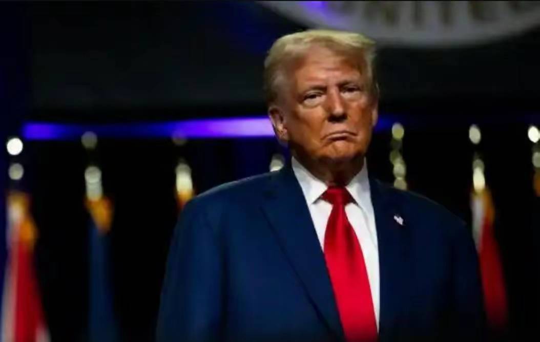 全世界都没料到!美俄不谋而合?乌克兰出局<strong></p>
<p>ine原油</strong>,泽连斯基无路可走