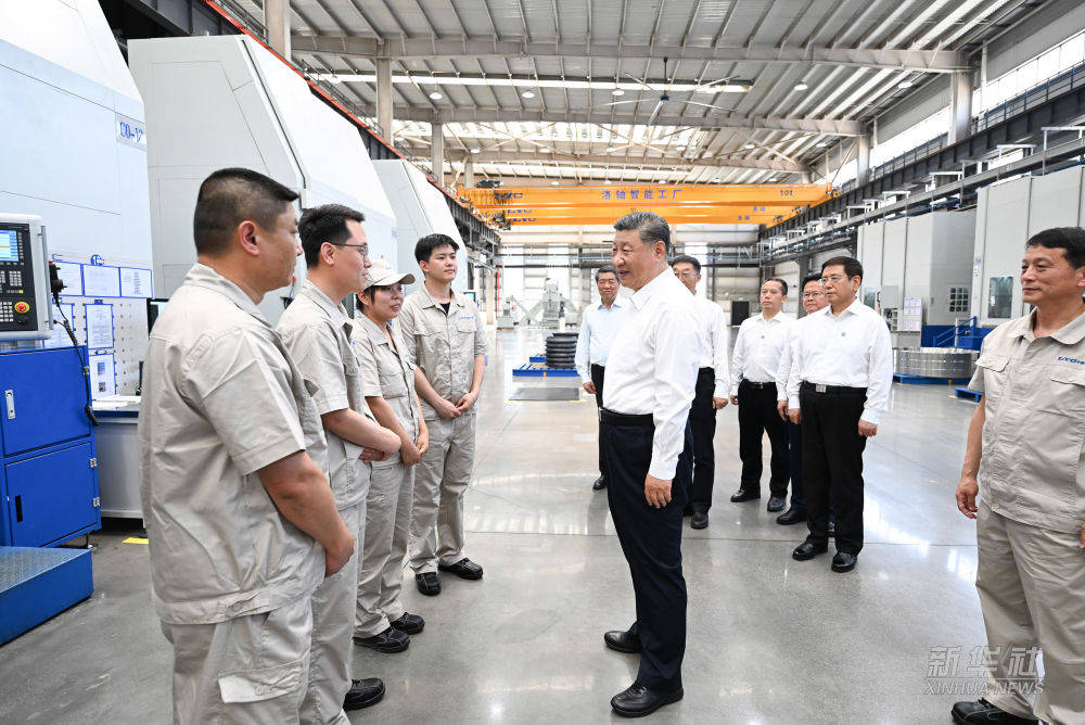 第1视点丨跟随总书记走进洛阳轴承集团 <strong></p>
<p>ine原油</strong>了解先进制造业发展