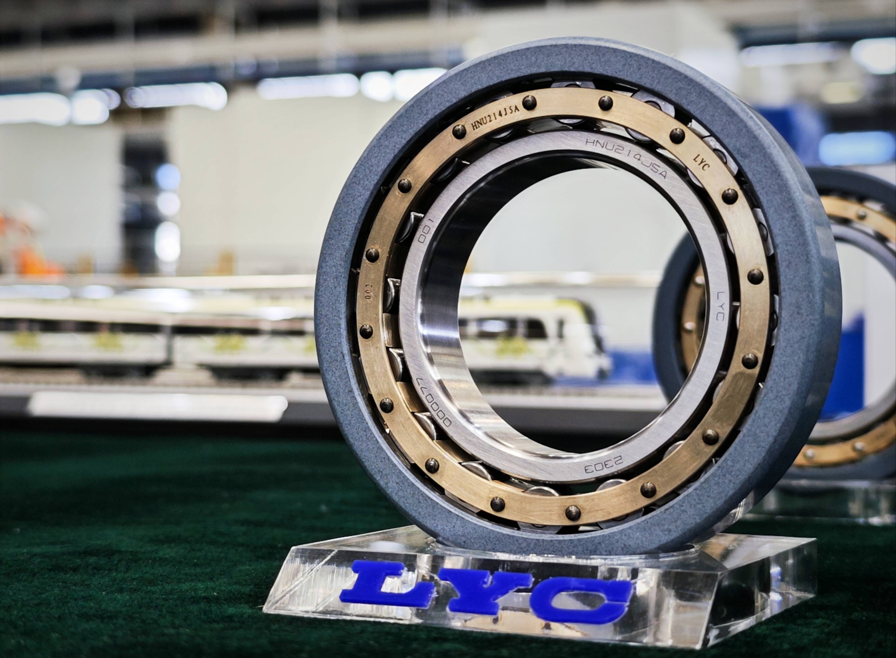 第1视点丨跟随总书记走进洛阳轴承集团 <strong></p>
<p>ine原油</strong>了解先进制造业发展