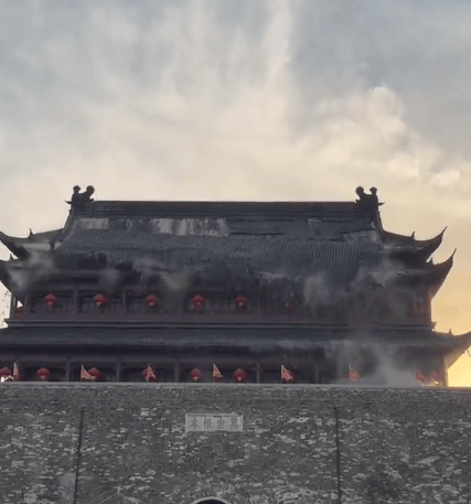 网传凤阳鼓楼坍塌<strong></p>
<p>ine原油</strong>,官方最新通报